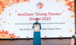 Sanofi nhận Giải thưởng Xuất sắc về t&#225;c động m&#244;i trường do AmCham trao tặng