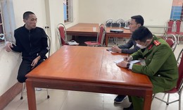 Khởi tố nam thanh niên thử dây chuyền vàng rồi bỏ chạy