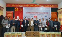 Chương tr&#236;nh thiện nguyện “Tết ấm v&#249;ng cao” tặng qu&#224; cho 10 trạm y tế của huyện Ho&#224;ng Su Ph&#236;