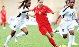 Cựu tuyển thủ nữ của b&#243;ng đ&#225; Việt Nam: Y học thể thao đ&#227; gi&#250;p c&#225;c vận động vi&#234;n thi đấu trở lại