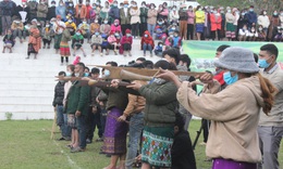 Qu&#226;n d&#226;n Quảng B&#236;nh vui ng&#224;y hội nơi viễn bi&#234;n