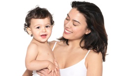 Bạn đ&#227; biết c&#225;ch chăm s&#243;c cho l&#224;n da kh&#244; v&#224; nhạy cảm?