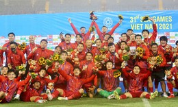 Thủ tướng: &#39;Trận b&#243;ng đ&#227; kết th&#250;c nhưng ch&#250;ng ta vẫn muốn h&#244; vang: Việt Nam v&#244; địch&#39;