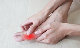 Dấu hiệu nhận biết gout cấp và cách điều trị
