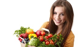 Những thực phẩm phụ nữ tuổi mãn kinh nên ăn để ngừa táo bón