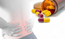 Dùng thuốc giảm đau lưng ở người cao tuổi như thế nào cho hiệu quả?