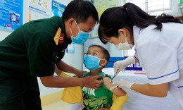 X&#227; v&#249;ng cao S&#249;ng Ph&#224;i tăng tốc ti&#234;m vaccine cho trẻ để chuẩn bị đ&#243;n năm học mới