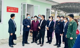 S&#225;ng 18/1: Kh&#244;ng c&#242;n bệnh nh&#226;n COVID-19 phải thở m&#225;y, gi&#225;m s&#225;t chặt sự xuất hiện c&#225;c biến thể mới