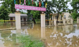 Thừa Thi&#234;n Huế mưa lớn, nhiều nơi ngập lụt, h&#224;ng ngh&#236;n hộ d&#226;n mất điện