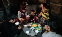 Bữa ăn hợp l&#253; v&#224; đủ dinh dưỡng trong gia đ&#236;nh