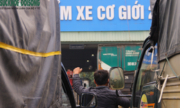 Hàng chục trung tâm đăng kiểm sắp đóng cửa, lo kiểm định xe cơ giới lại ùn tắc