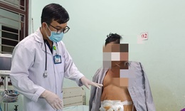 Người đàn ông vỡ ruột thừa sau một thời gian đau bụng và tự điều trị
