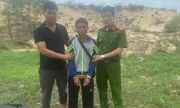 Khởi tố người chồng đâm vợ trọng thương tại phòng Thẩm phán