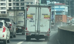 Phạt n&#243;ng l&#225;i xe tải đi v&#224;o l&#224;n khẩn cấp đường V&#224;nh đai 3