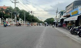 Nam sinh lớp 11 bị 3 người chém vào đầu vì mâu thuẫn khi đá bóng