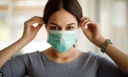 Tại sao vẫn cần đeo khẩu trang khi COVID-19 là bệnh truyền nhiễm nhóm B?