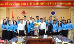 Bộ Y tế gặp mặt đo&#224;n đại biểu ng&#224;nh y tế dự Đại hội XIII C&#244;ng đo&#224;n Việt Nam