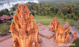 Kỳ công nghệ thuật xây dựng tháp Chăm độc đáo giữa Thủ đô