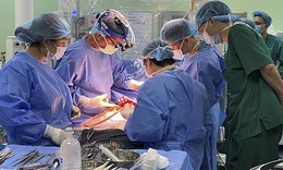 L&#224;m chủ kỹ thuật cao trong phẫu thuật, gi&#224;nh giật lại sự sống cho nhiều bệnh nhi