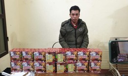 Bắt đối tượng bu&#244;n b&#225;n tr&#225;i ph&#233;p 25 kg ph&#225;o nổ