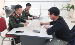 B&#236;nh luận x&#250;c phạm tr&#234;n Facebook c&#244;ng an huyện, nam thanh ni&#234;n bị phạt 7,5 triệu đồng
