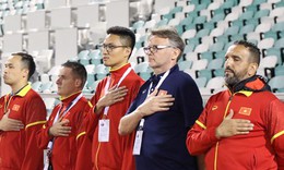 HLV Troussier n&#243;i g&#236; sau thất bại li&#234;n tiếp c&#249;ng U23 Việt Nam?