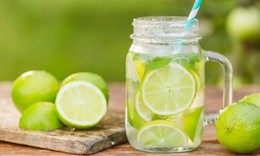 Một số thực phẩm nên ăn và nên hạn chế dùng trong mùa hè
