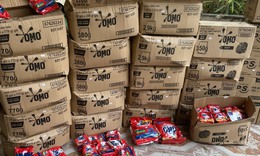 Ph&#225;t hiện số lượng lớn kem đ&#225;nh răng, bột giặt OMO nghi giả mạo