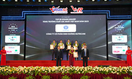 Nutricare được vinh danh Top 50 Doanh nghiệp tăng trưởng xuất sắc nhất Việt Nam 2023
