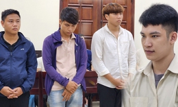 Tuy&#234;n &#225;n 4 đối tượng d&#249;ng chai bia n&#233;m v&#224;o người đi đường