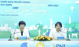'Chạm để yêu thương' lan tỏa giá trị hạnh phúc gia đình trẻ