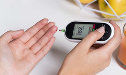 Chọn sản phẩm hỗ trợ ổn định đường huyết v&#224; hỗ trợ giảm nguy cơ biến chứng bệnh tiểu đường