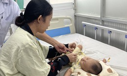 Bệnh tay ch&#226;n miệng: Kh&#244;ng lạm dụng thuốc, x&#233;t nghiệm g&#226;y tốn k&#233;m kh&#244;ng cần thiết