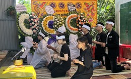 Bác sĩ CLB Hoàng Anh Gia Lai tử nạn: Quê nhà đón về trong buồn thương
