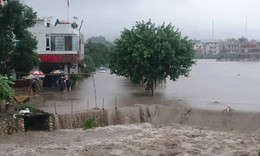 Diễn biến rãnh áp thấp sắp tràn xuống miền Bắc gây mưa lớn