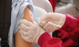 Vaccine đầu ti&#234;n ngăn ngừa virus hợp b&#224;o h&#244; hấp cho người mang thai