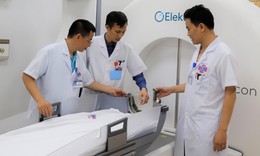 Đau đầu, ch&#243;ng mặt, đi kh&#225;m nam thanh ni&#234;n ph&#225;t hiện khối u m&#225;u tại n&#227;o