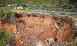 Cảnh b&#225;o nguy cơ sạt lở, đ&#225; rơi tr&#234;n Quốc lộ nối Nha Trang với Đ&#224; Lạt