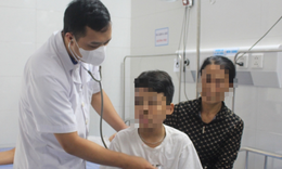 Li&#234;n hoan Tết Trung thu, 28 học sinh lớp 4 c&#243; biểu hiện ngộ độc thực phẩm