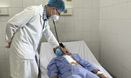 3 giờ căng thẳng cứu bệnh nh&#226;n c&#243; vết thương tim nguy kịch