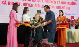 Người l&#237;nh vượt s&#244;ng đưa đồng đội hy sinh về an t&#225;ng được phong anh h&#249;ng