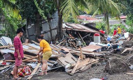 Sơ t&#225;n d&#226;n c&#225;c tỉnh ph&#237;a Bắc Philippines trước khi b&#227;o Kong-rey đổ bộ