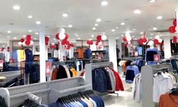 Black Friday sale &#39;sập s&#224;n&#39;, kh&#225;ch vẫn thờ ơ