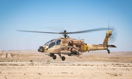 Israel sử dụng trực thăng Apache để đ&#225;nh chặn UAV