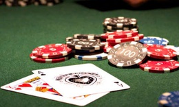 H&#224; Nội y&#234;u cầu kiểm tra th&#244;ng tin &#39;l&#225;ch&#39; thuế của c&#225;c giải Poker