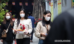 Giới trẻ rủ nhau đến chùa ngày lễ tình yêu