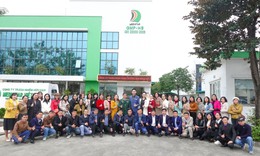 Thăm quan dây chuyền sản xuất bữa ăn dinh dưỡng