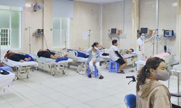 Nha Trang: 60 người nhập viện nghi ngộ độc sau ăn cơm g&#224; Tr&#226;m Anh
