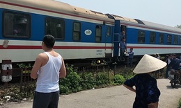 Nam nh&#226;n vi&#234;n giao h&#224;ng tử vong thương t&#226;m sau va chạm với t&#224;u hoả