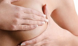 Tắc tia sữa: Nguyên nhân, triệu chứng, cách điều trị và phòng bệnh